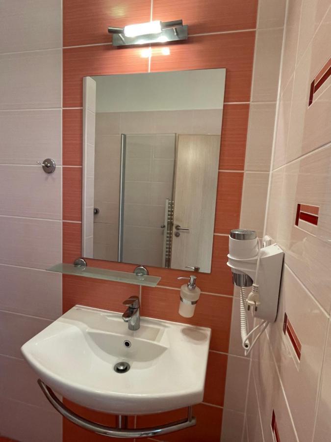 Penzion U Bohusa Lednice Dış mekan fotoğraf