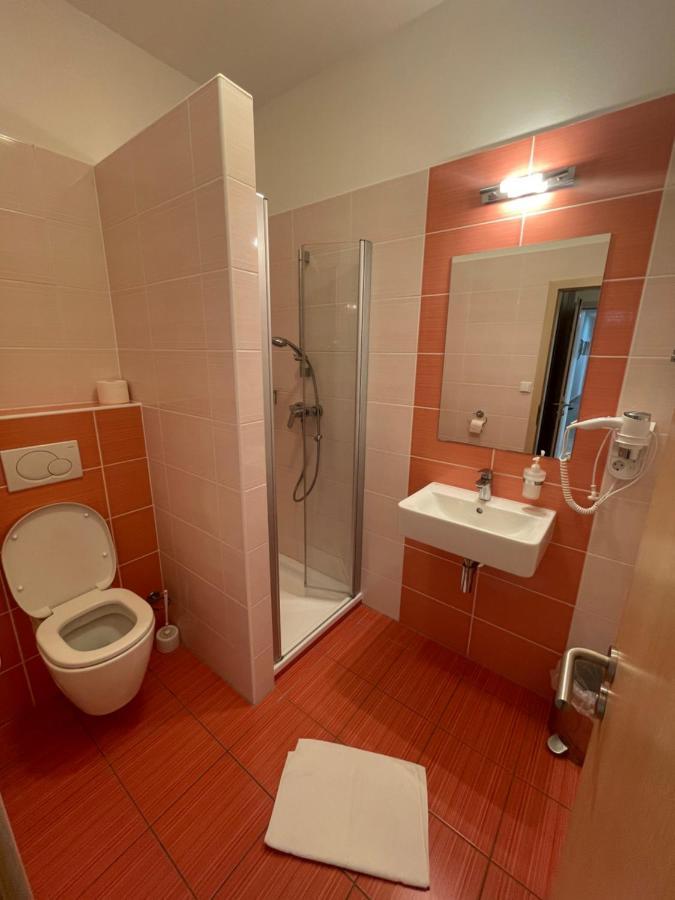 Penzion U Bohusa Lednice Dış mekan fotoğraf
