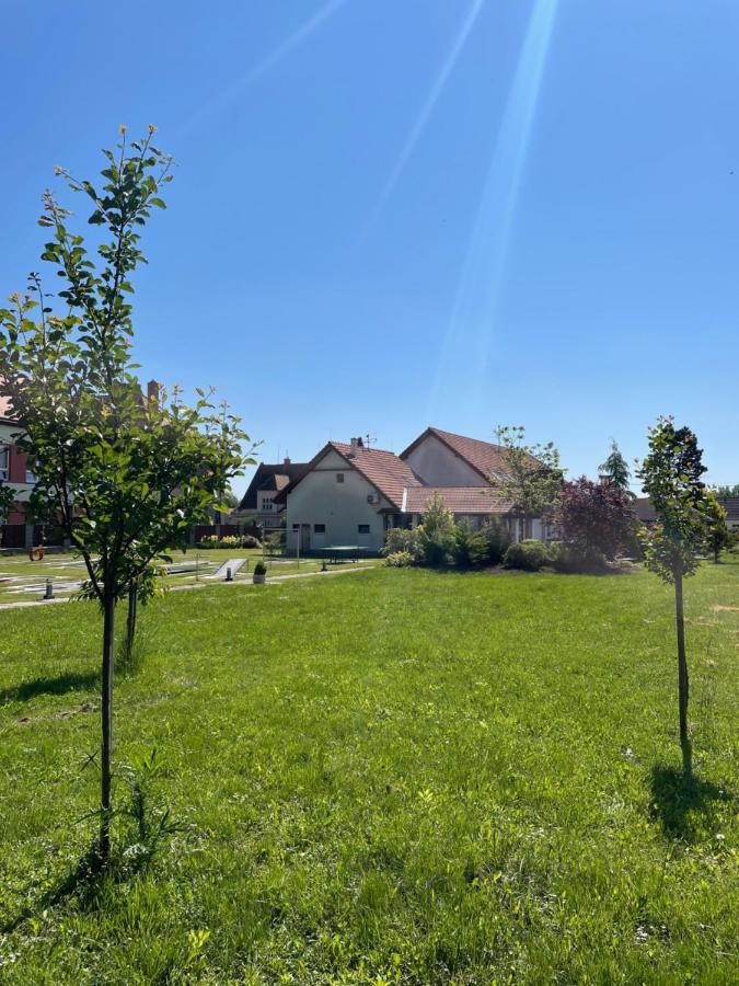 Penzion U Bohusa Lednice Dış mekan fotoğraf